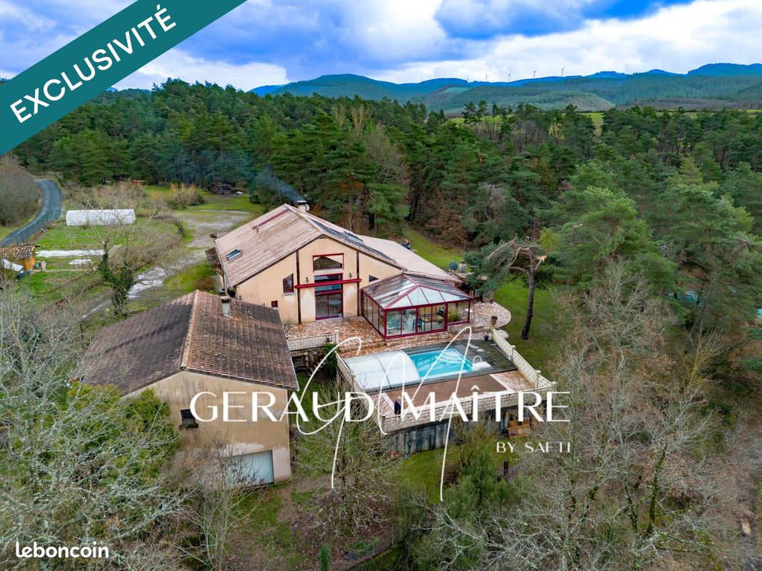 Maison 10 pièces 285 m² · à Marnhagues-Et-Latour · 285 m² · 389 000 €