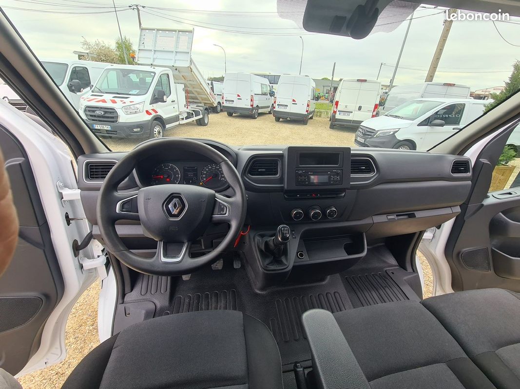 MASTER dci 135 l2h2 cabine approfondie *7 places*124900 km *CONFORT*1°MAIN *excellent état *17500 ttc (image 4)