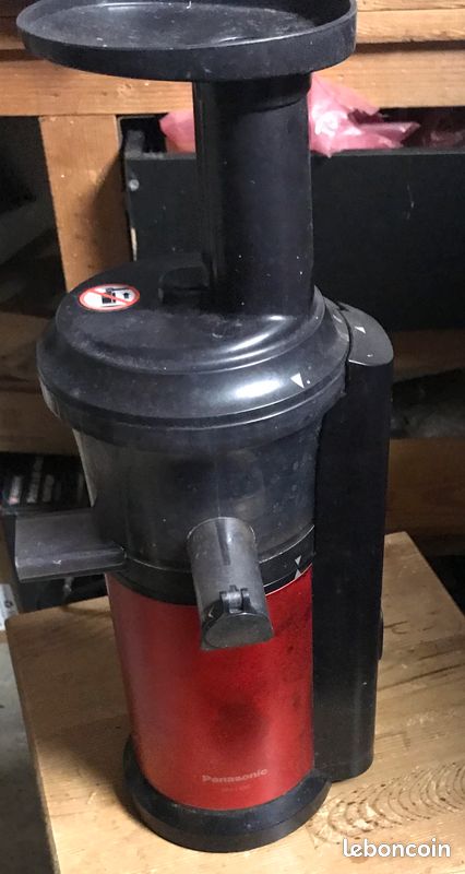 Extracteur de jus Panasonic Slow Juicer MJ-L500 - Électroménager