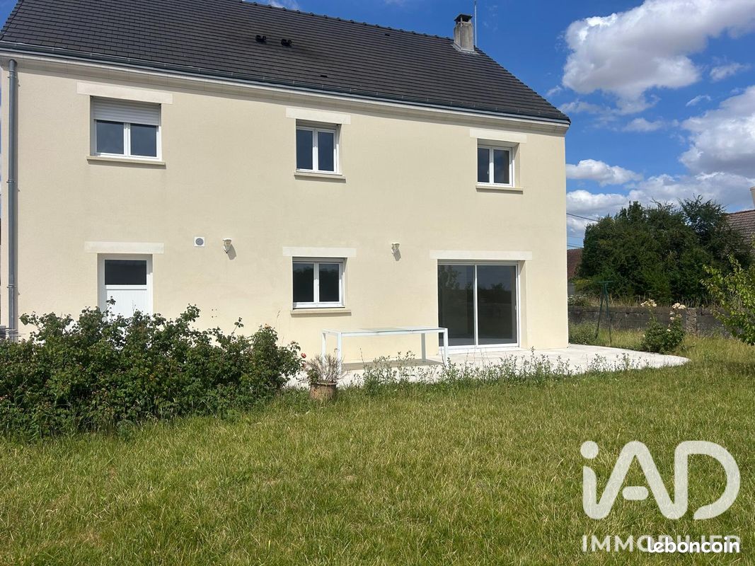 Maison 7 pièces 160 m² · à Fossé · 160 m² · 270 000 €