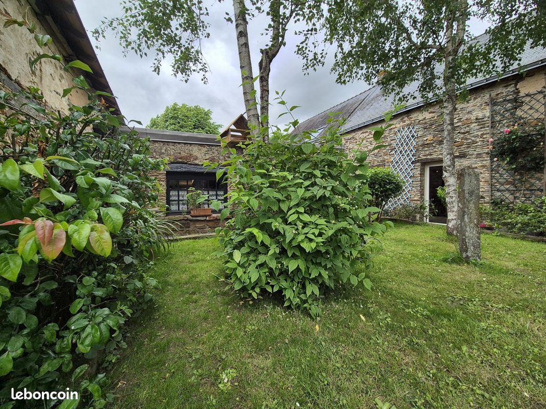 Maison 11 pièces 530 m² · à Candé · 530 m² · 680 000 €