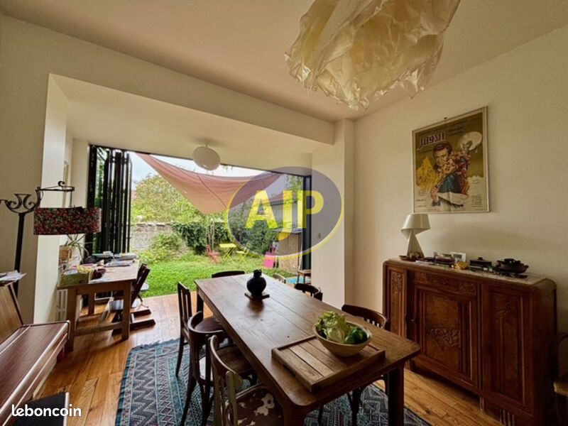 Maison 4 pièces 109 m² · à Bordeaux · 109 m² · 1 650 €