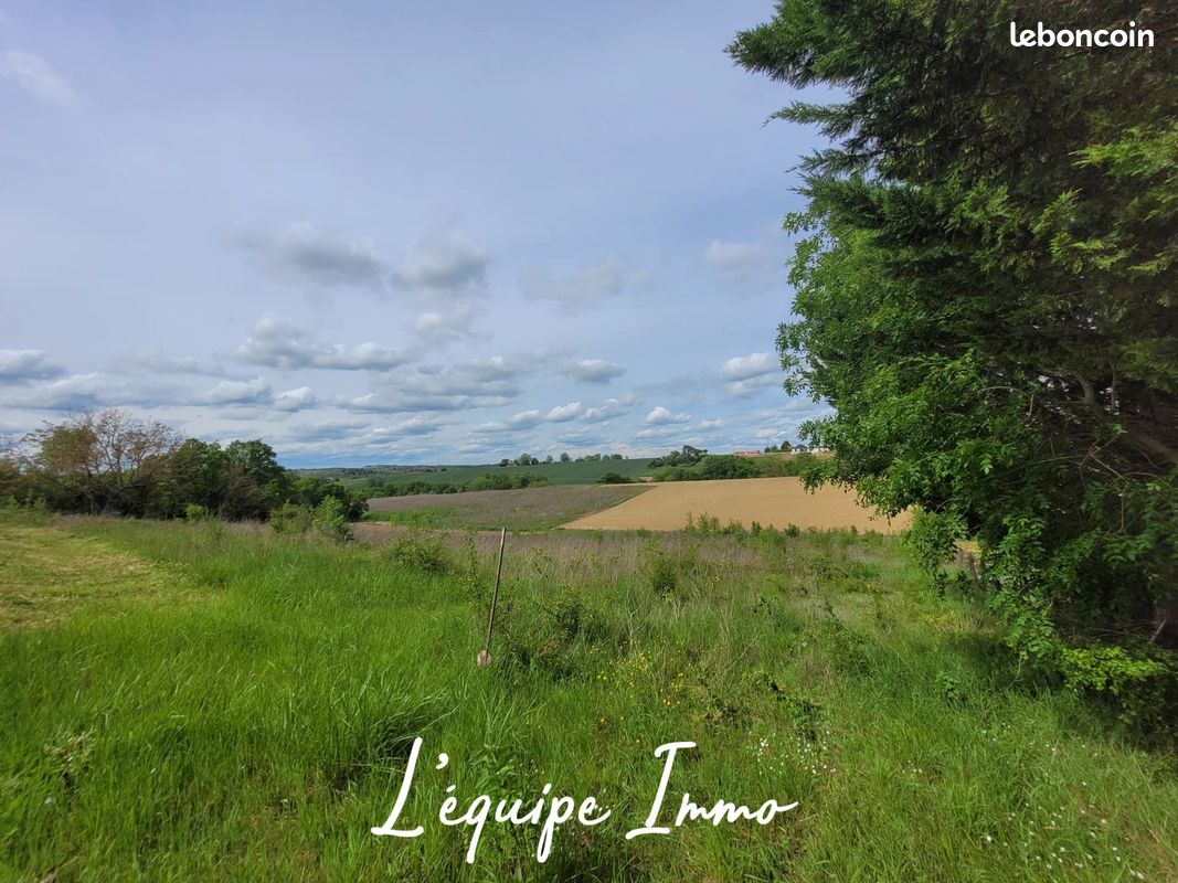 Terrain 2372 m² · à Gimont · 2 372 m² · 66 000 €