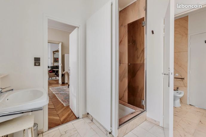 Appartement 5 pièces 166 m² — 9