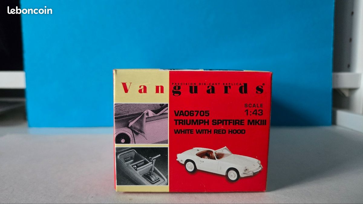 Triumph Spitfire MK3 1965 Miniature Vanguards 1/43 Neuve Couleur Jaune
