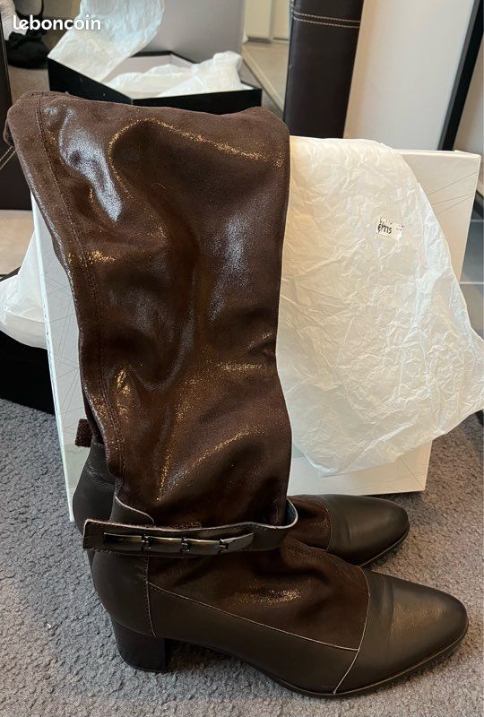 Bottes similicuir à talons PRIX EN BAISSE (image 4)