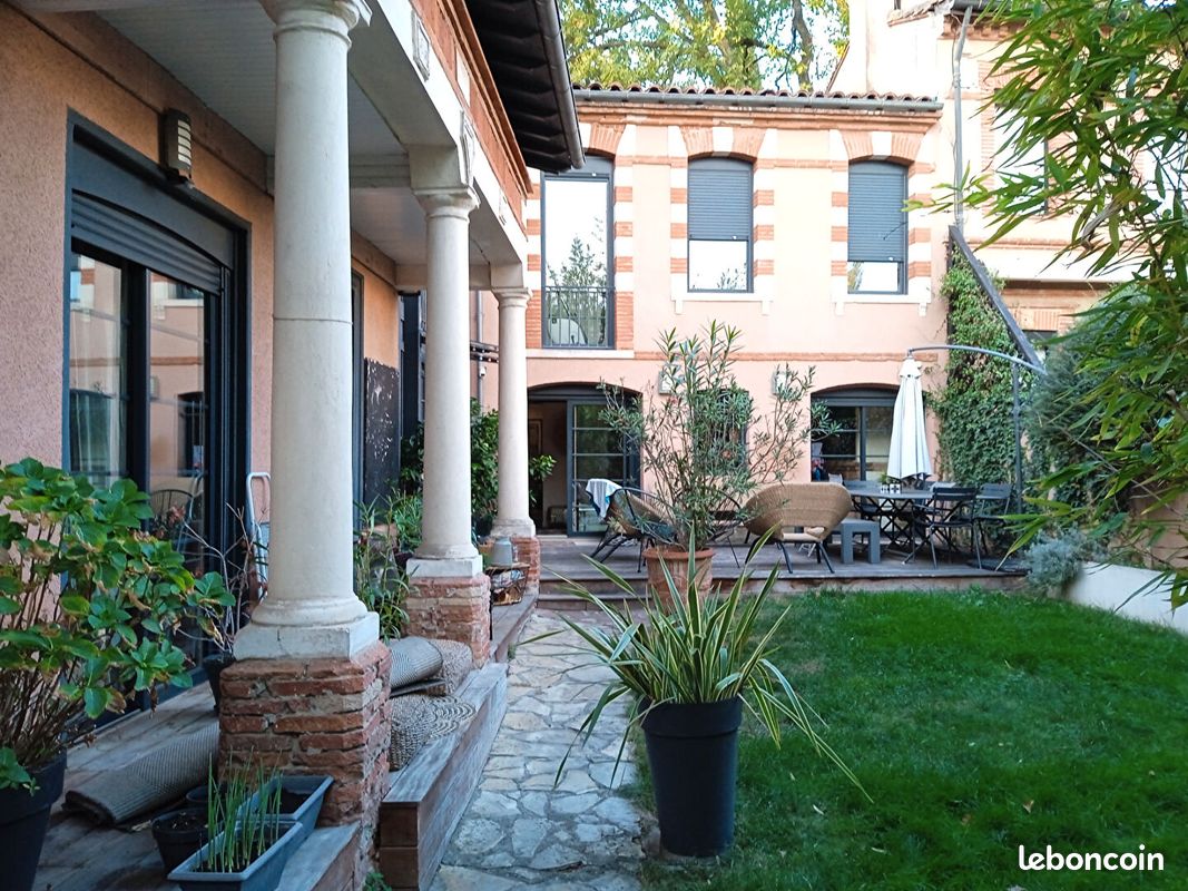 Maison 5 pièces 160 m² · à Toulouse · 160 m² · 3 200 €/mois