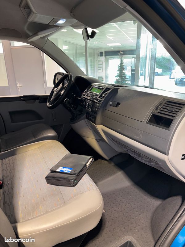 Volkswagen Transporter Combi 2.0 TDI 102ch Business Line "9 places/Suivi" (image 3)