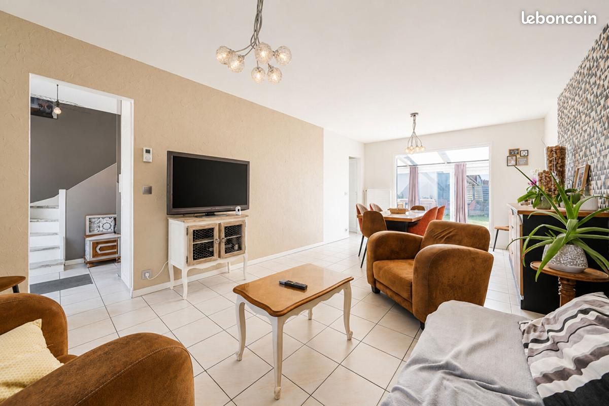 Maison 5 pièces 102 m² · à Vitry-en-Artois · 102 m² · 197 000 €