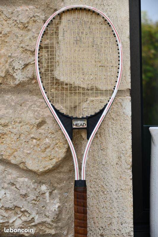 Raquette de tennis en métal vintage des années 1990