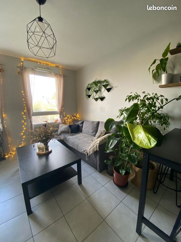 Appartement 2 pièces 46 m² · à Vaulx-en-Velin · 46 m² · 976 €/mois