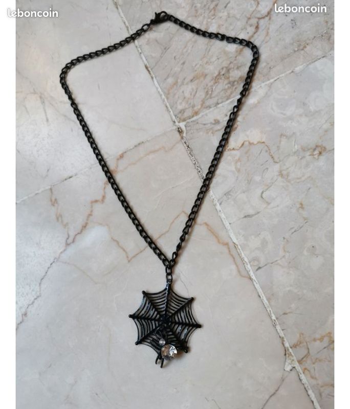Collier pendentif araignée Halloween (image 2)