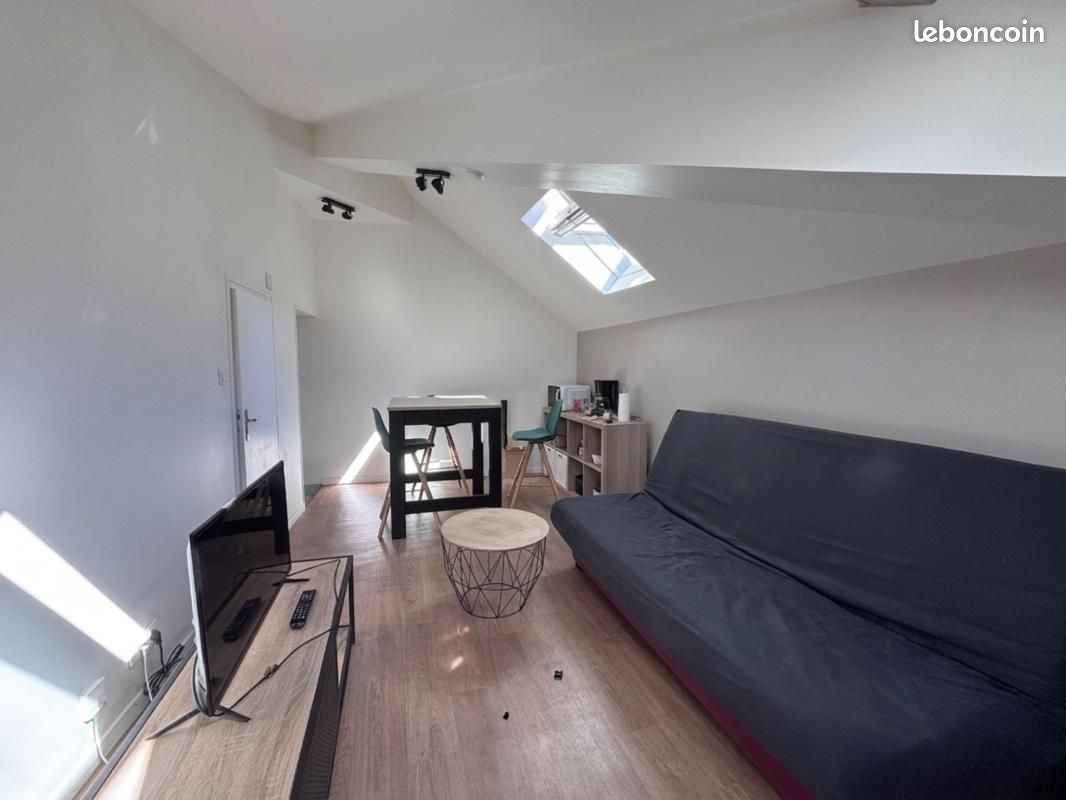Appartement 1 pièce 21 m² · à Châtellerault · 21 m² · 347 €