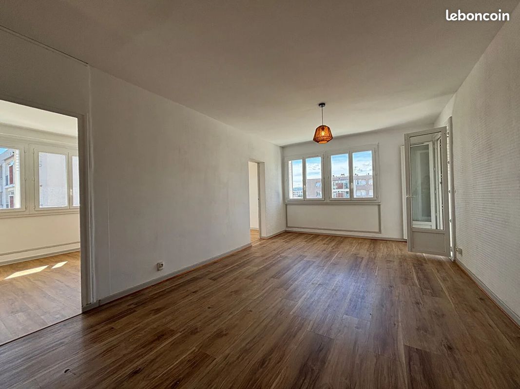 Appartement 3 pièces 56 m² · à Montélimar · 56 m² · 734 €/mois
