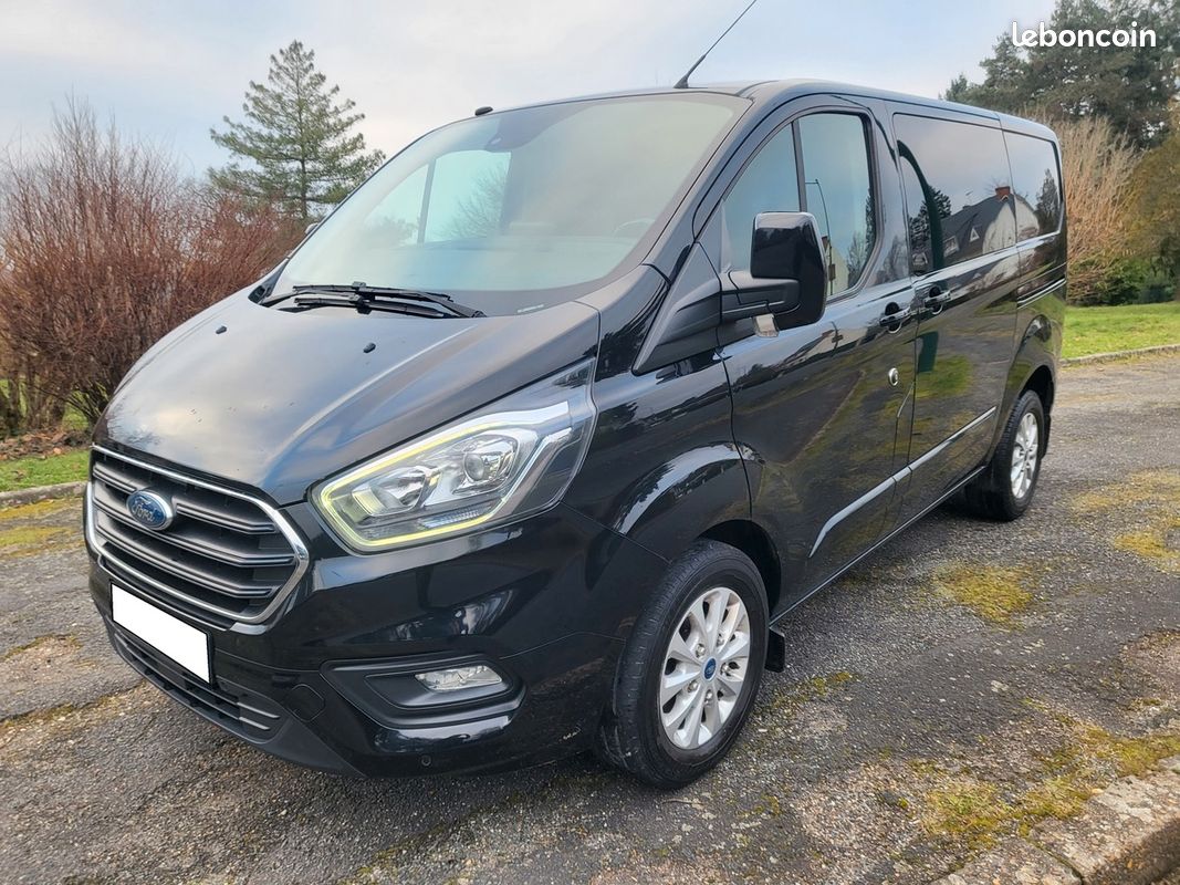 Ford TRANSIT CUSTOM 2L TDCI 170 CV LIMITED BLACK EDITION - 6 Places - HORS TAXE - 1 ère Main (image 2)