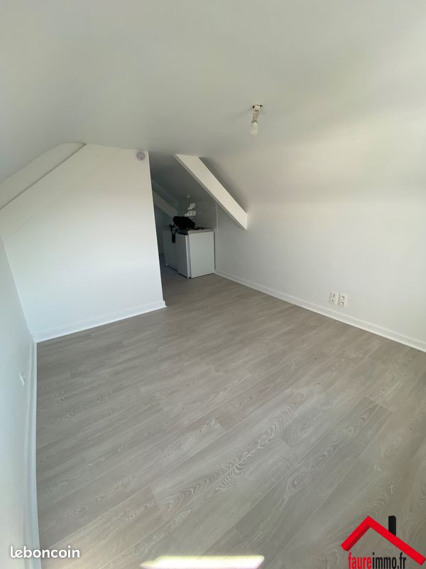Appartement 1 pièce 20 m² - Brive-la-Gaillarde 19100 (image principale 0)