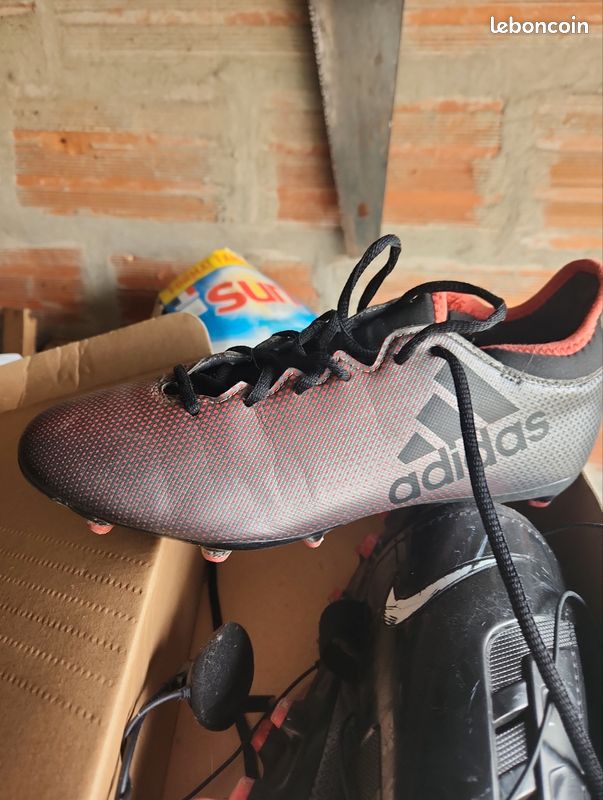 Crampons (image 1)