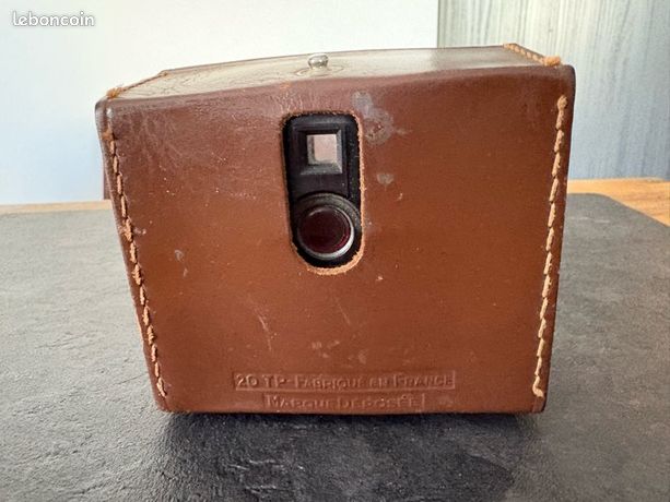 Appareil Photo Ancien Kodak Brownie Starlet + Étui Cuir D'Origine - Vintage - Occasion