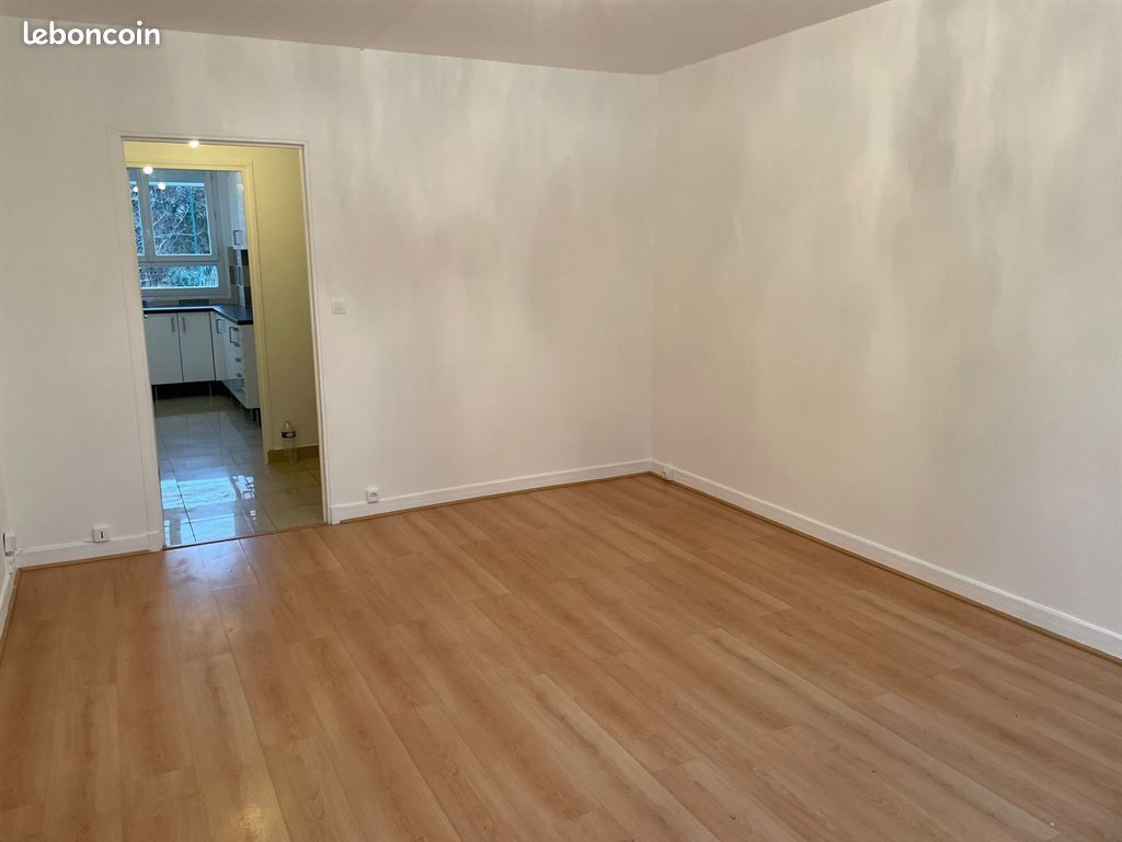 Appartement 3 pièces 61 m² · à Épinay-sur-Seine · 61 m² · 1 260 €