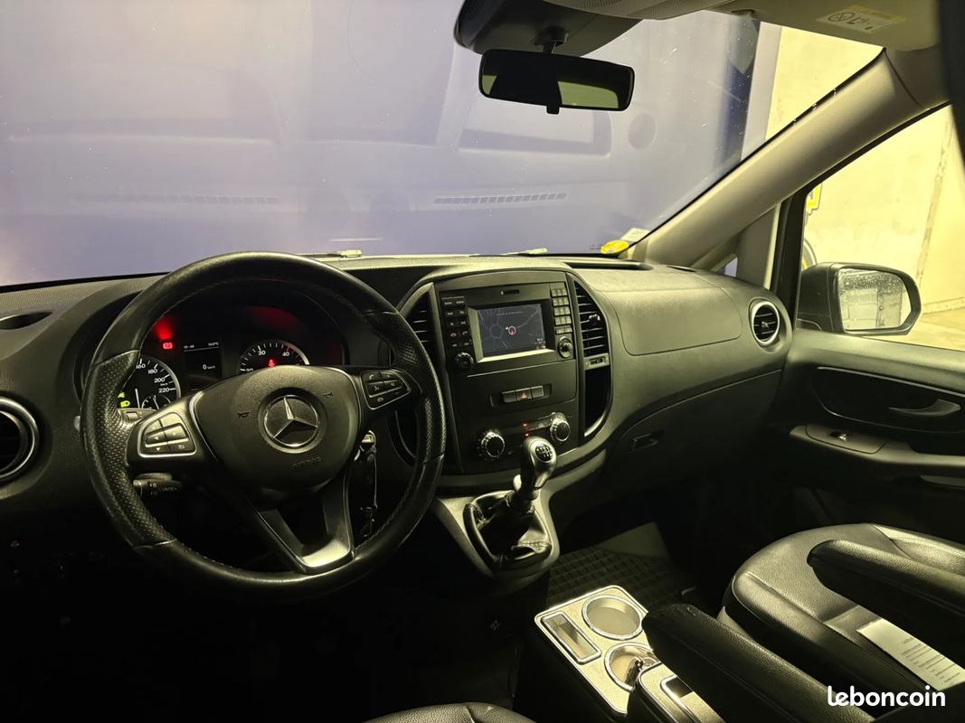 MERCEDES-BENZ Vito Fg 1.6 D 114ch Pro - 2018 - Caméra de recul - Sièges cuir - 5 places -Climatisation (image 18)