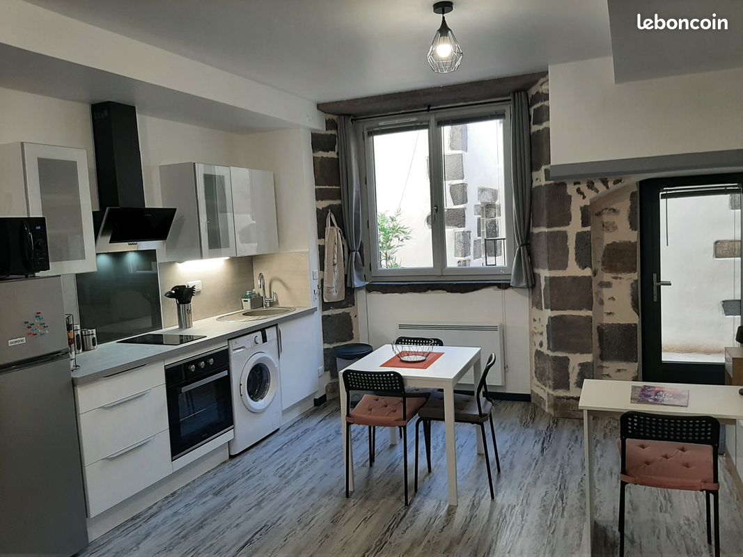 Appartement 1 pièce 25 m² · à Clermont-Ferrand · 25 m² · 555 €
