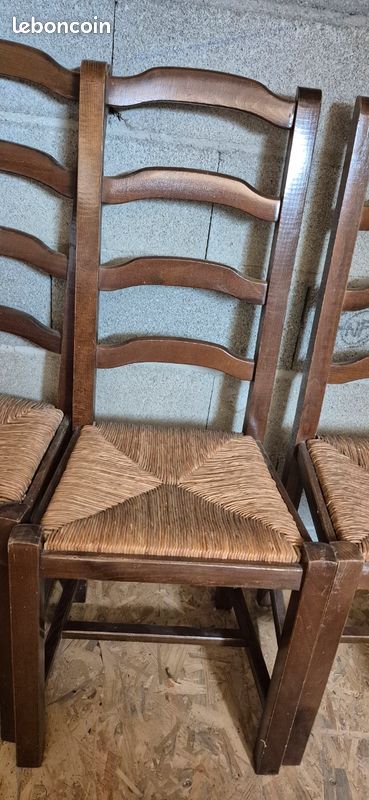 Chaise en bois (image 2)
