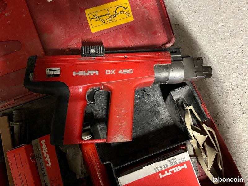 Cloueur à Poudre HILTI DX450 - Occasion En Parfait état