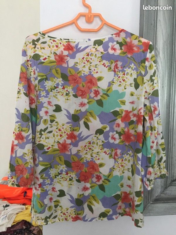 Blouse fleurie manches 3/4 tex taille 38 (image 2)