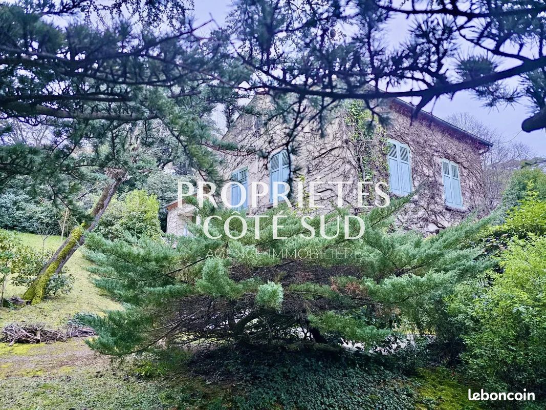 Maison 7 pièces 120 m² · à Villeneuve-lès-Avignon · 120 m² · 450 000 €