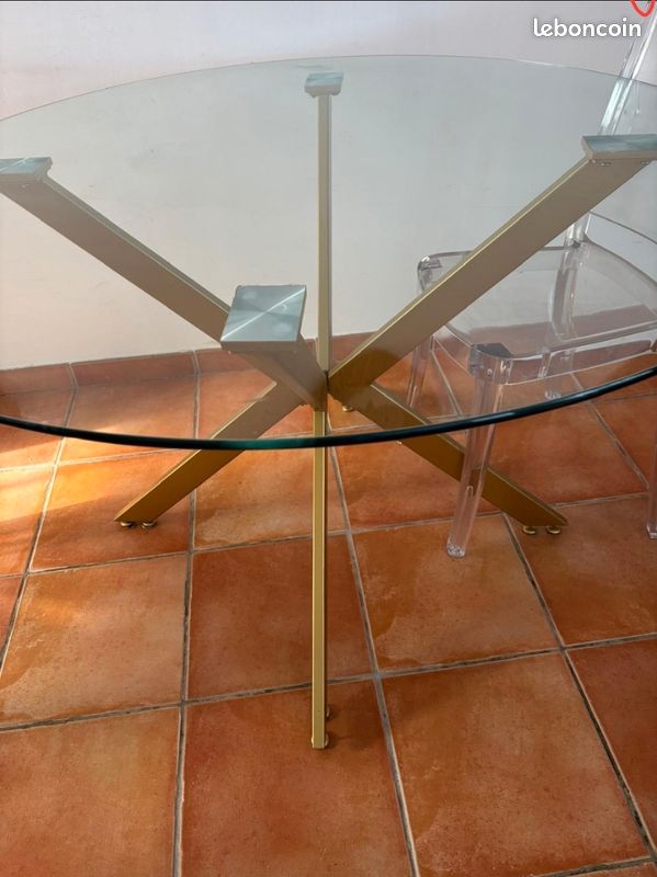 Table verre et 4 chaises transparente (image 3)