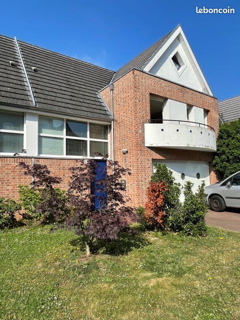 Maison 6 pièces 150 m² · à Marcq-en-Barœul · 150 m² · 2 610 €/mois