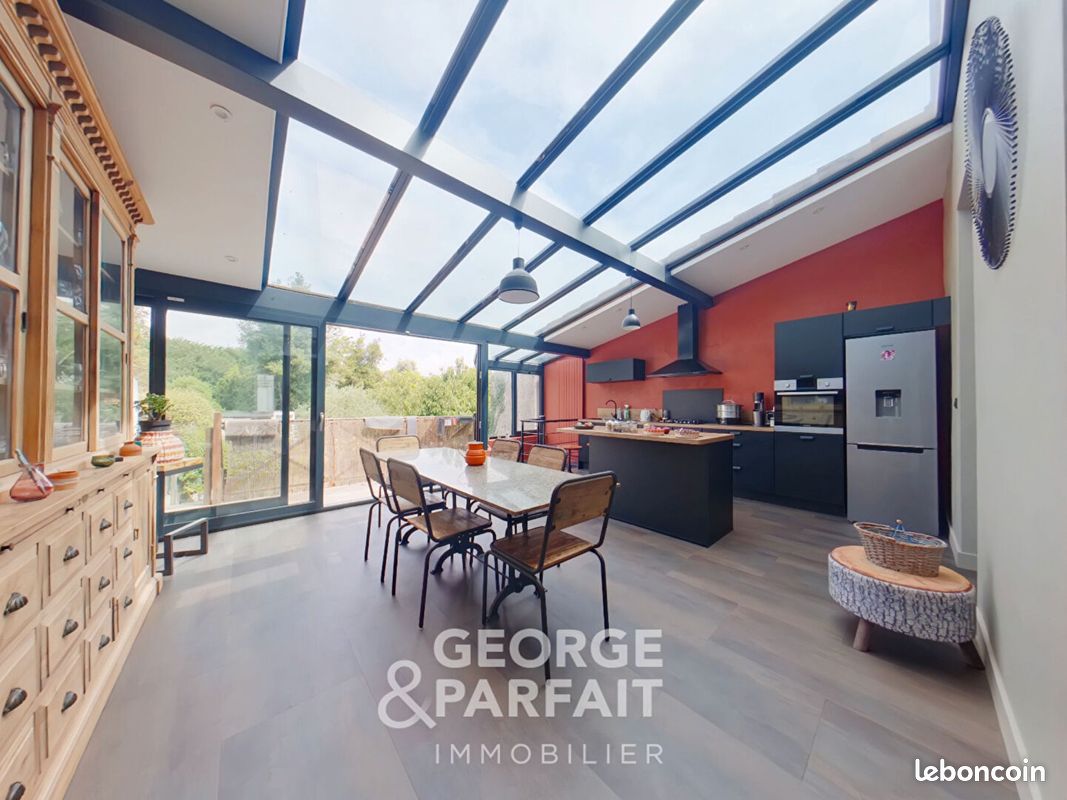 Maison 8 pièces 160 m² - La Rochelle 17000 (image principale 0)