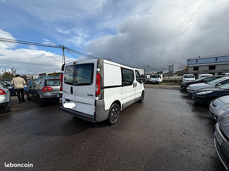 Renault TRAFIC II FG L1H1 1000 2.0 DCI 115CH CONFORT (image 5)