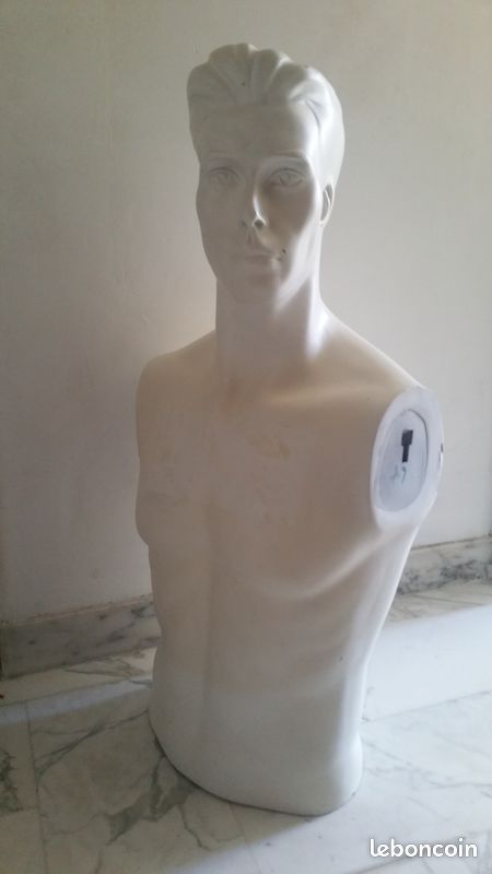 Buste homme (image 1)