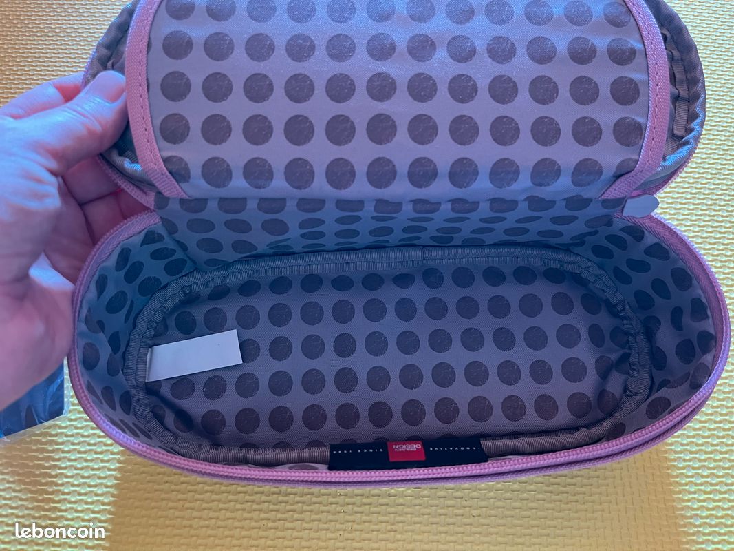 Trousse pour stylos Delsey rose neuve avec étiquette (image 6)