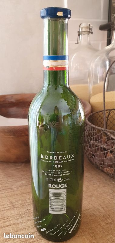 Bouteille Bordeaux 1997 coupe du monde de foot 98 vide collector (image 2)