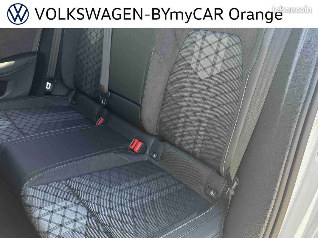 VOLKSWAGEN Golf 1.5 eTSI EVO2 150 DSG7 R-Line Edition (image 24)