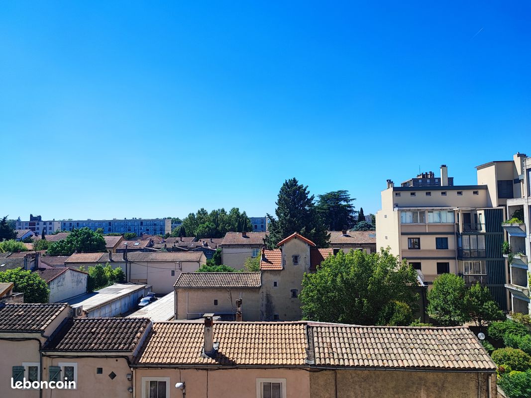 Appartement 4 pièces 96 m² · à Avignon · 95,7 m² · 120 000 €