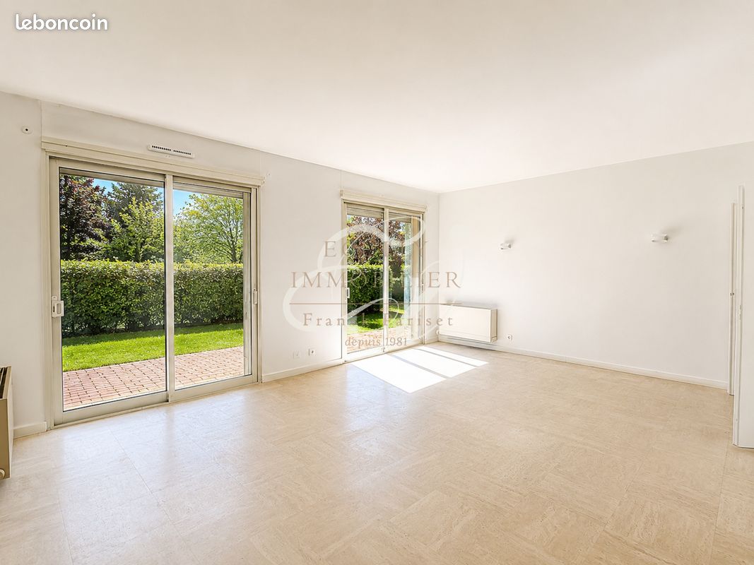 Appartement 4 pièces 100 m² · à Écully · 100 m² · 330 000 €