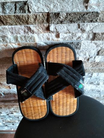 Sandales judo zoorie Neuve 33/34 Decathlon Sport Plein air