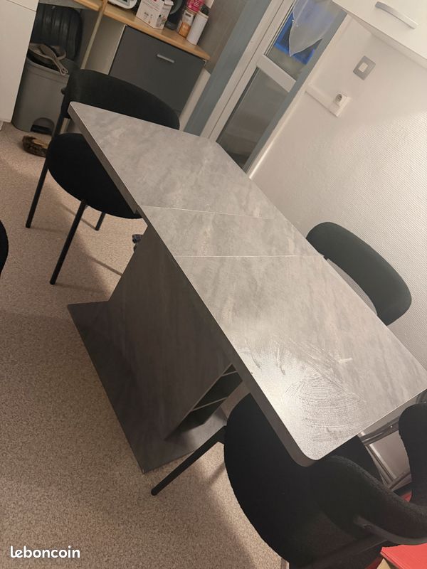 Table (image 1)