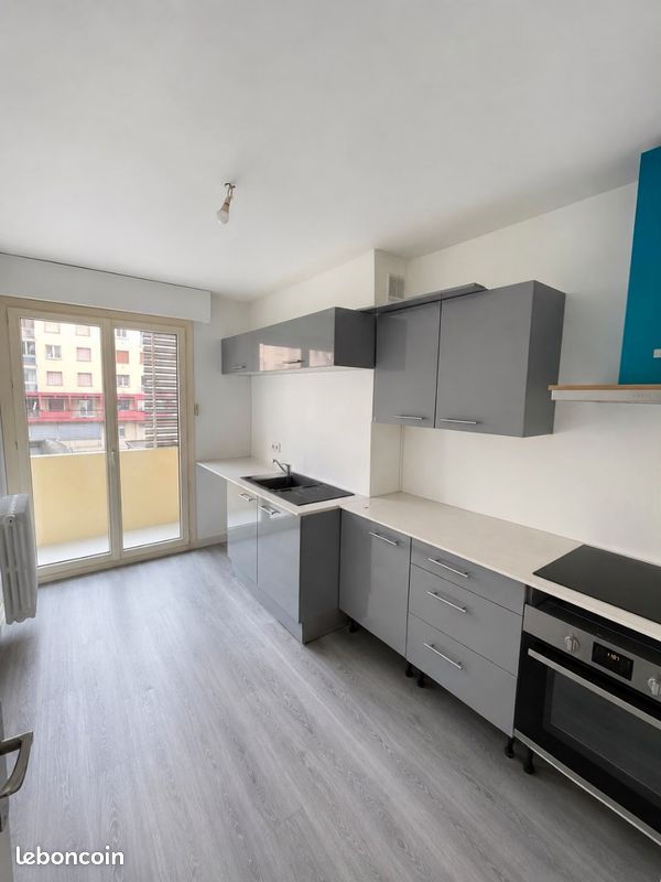 Appartement 3 pièces 63 m² · à Aix-les-Bains · 62,9 m² · 1 090 €