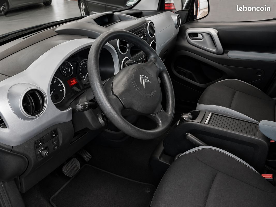 Berlingo 1.6 e-HDi 92ch Automatique Multispace - Garantie 12M - Sans AdBlue - BVA 6 Vitesses (image 3)