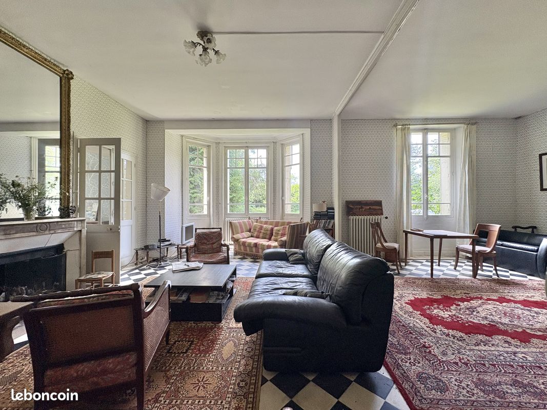 Propriété 13 pièces 410 m² (image 2)
