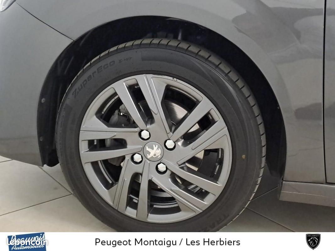 Peugeot 208 Style PureTech 100 S&S EAT8 (image 11)