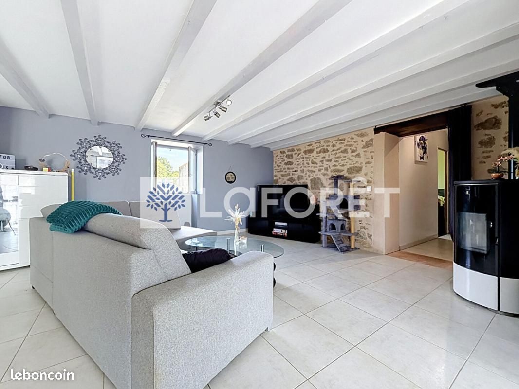 Maison 3 pièces 130 m² · à Secondigny · 130 m² · 790 €/mois