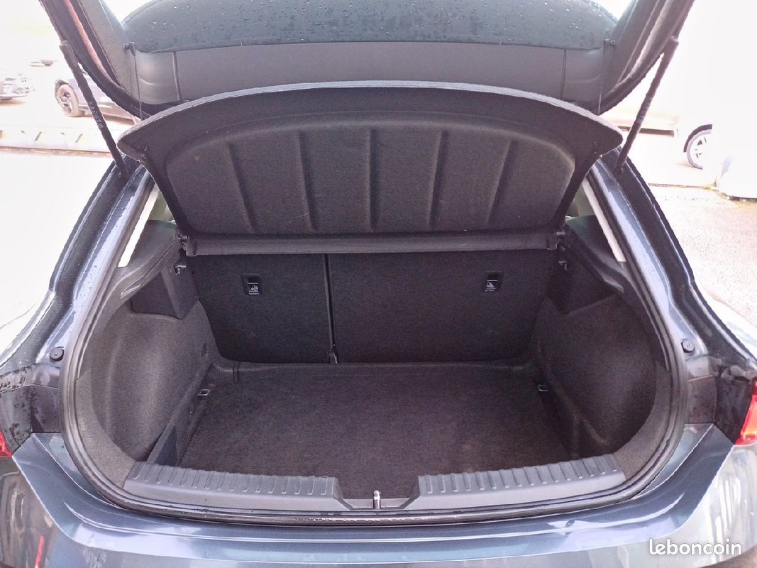 SEAT Leon 1.5 eTSI Hybrid 115 DSG7 Business (image 20)
