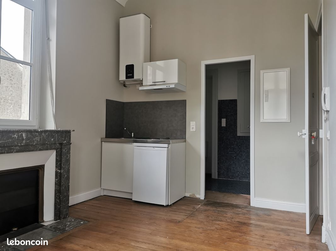 Appartement 1 pièce 18 m² · à Pau · 18 m² · 320 €