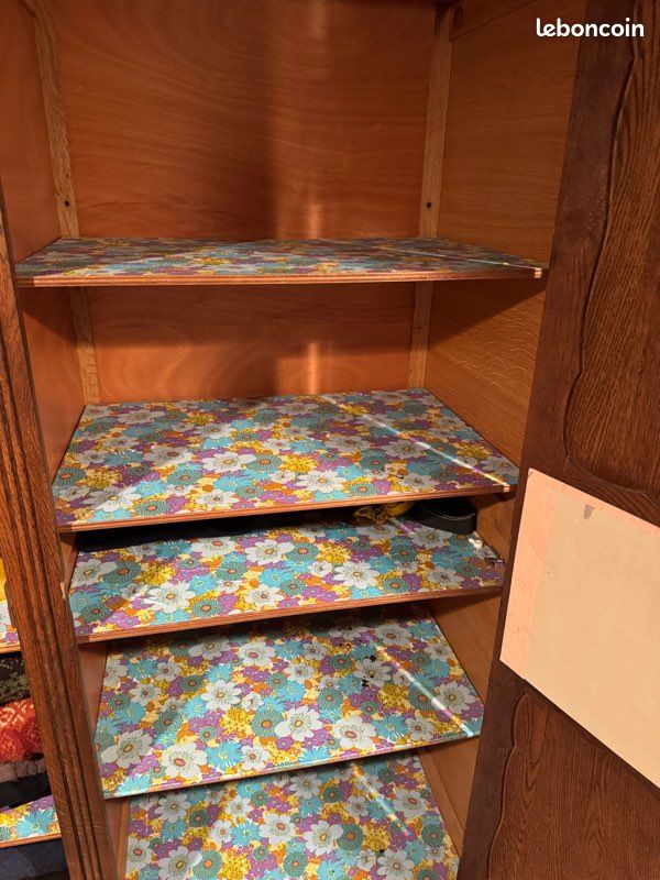 Grande armoire en bois – 10 casiers (image 5)