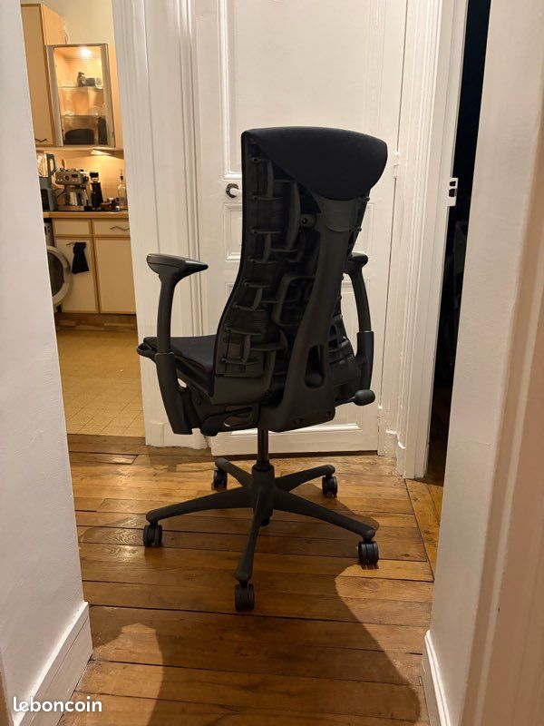 Herman Miller Embody (image 1)